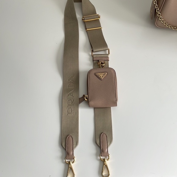 Prada 2005 Re-Edition Saffiano in Cameo Beige - Picture 9 of 16